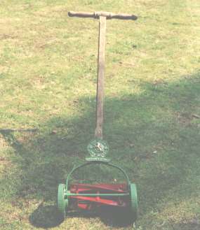 The Ransomes Lion was a pretty example of a sidewheel mower. This image shows the 11" model but 9", 13" and 15" were also available.